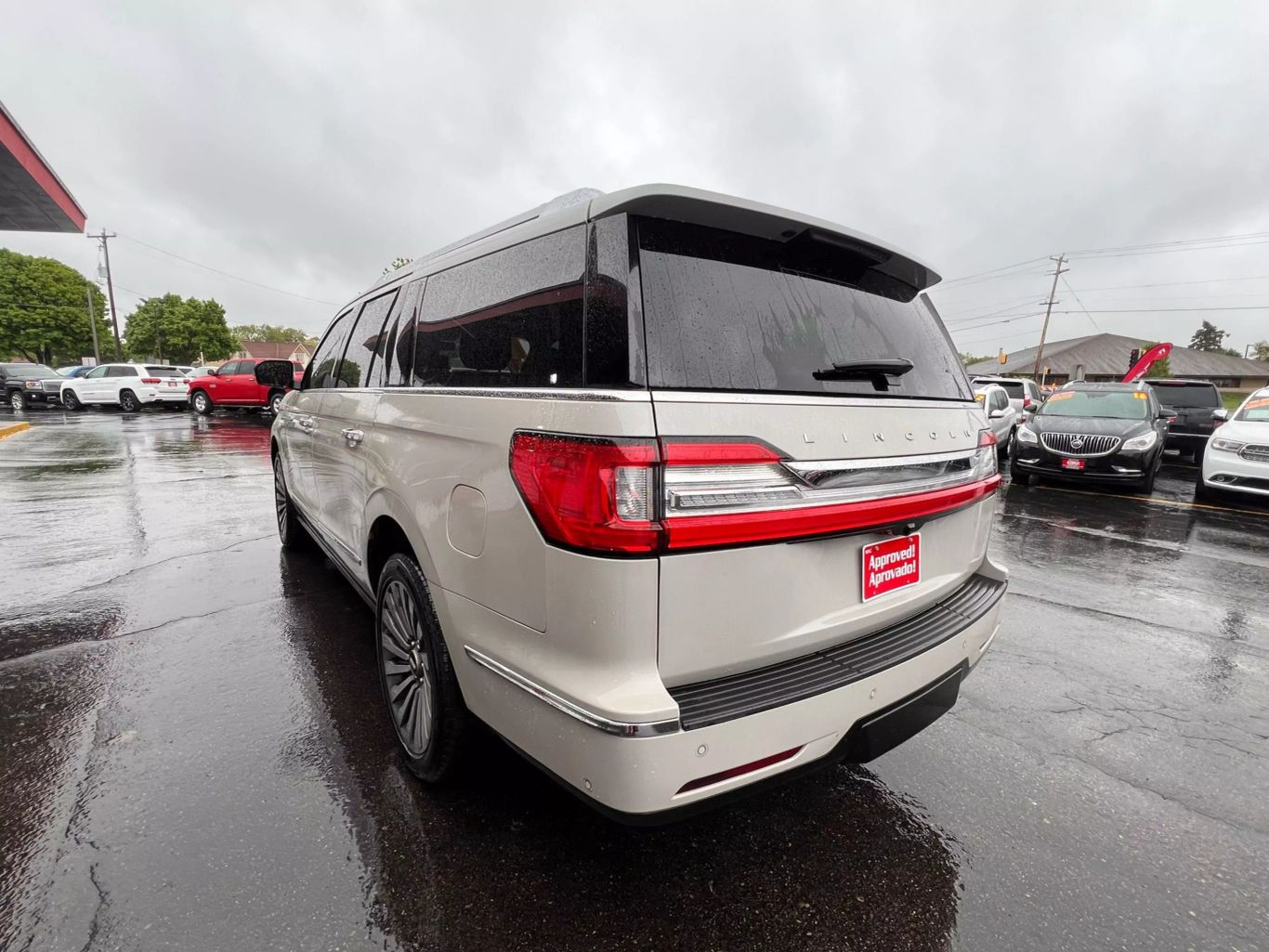 2019 Lincoln Navigator L - Image 8