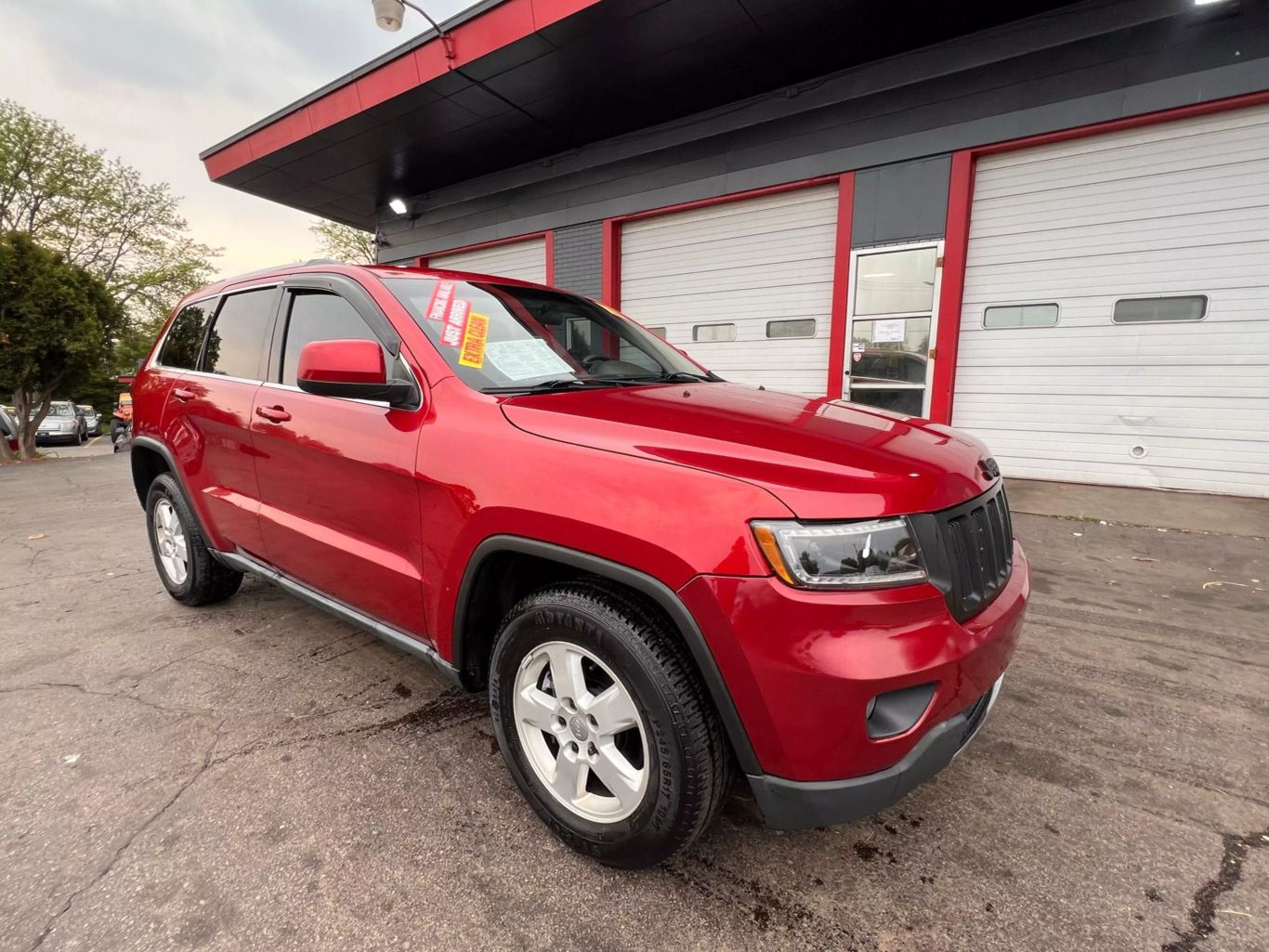 2011 Jeep Grand Cherokee - Image 2