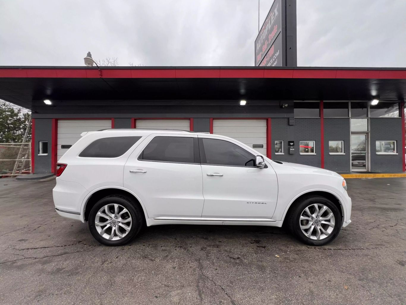 2016 Dodge Durango - Image 1