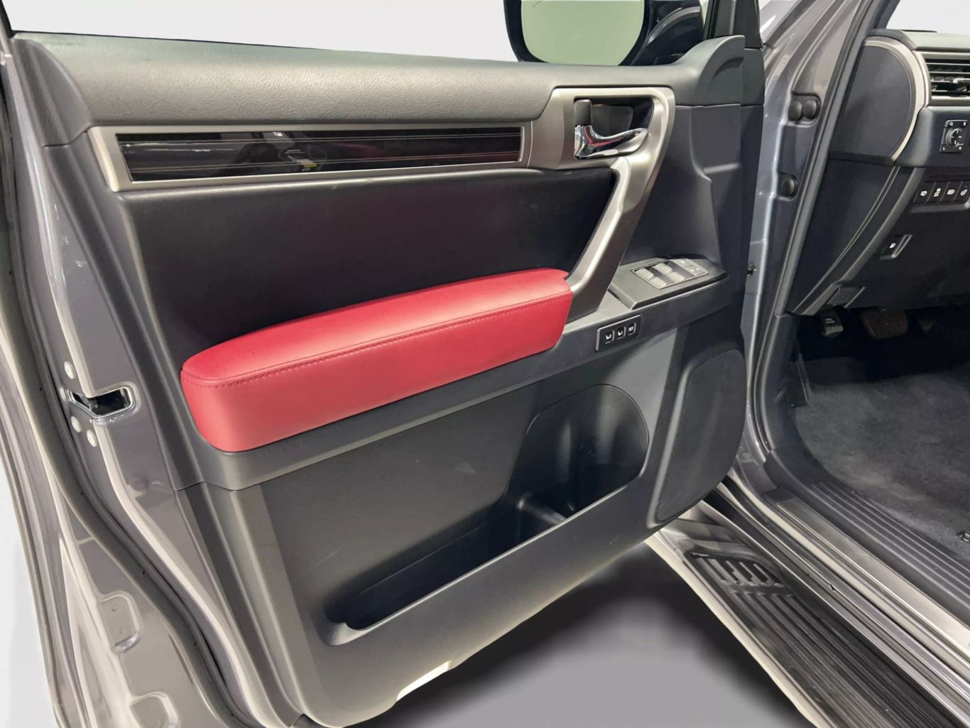 2023 LEXUS GX SUV V8, 4.6 LITER GX 460 SPORT UTILITY 4D