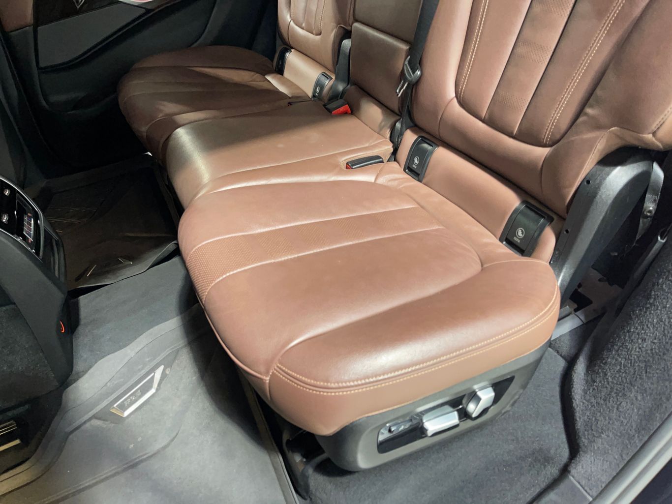 2019 BMW X7 SUV V8, TWIN TURBO, 4.4 LITER XDRIVE50I SPORT UTILITY 4D