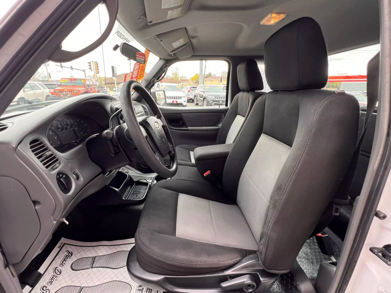2010 Ford Ranger Super Cab - Image 13