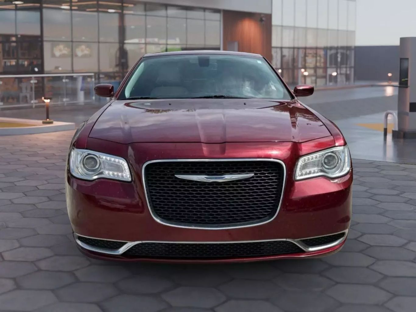 2017 CHRYSLER 300 SEDAN V6, 3.6 LITER 300 LIMITED SEDAN 4D