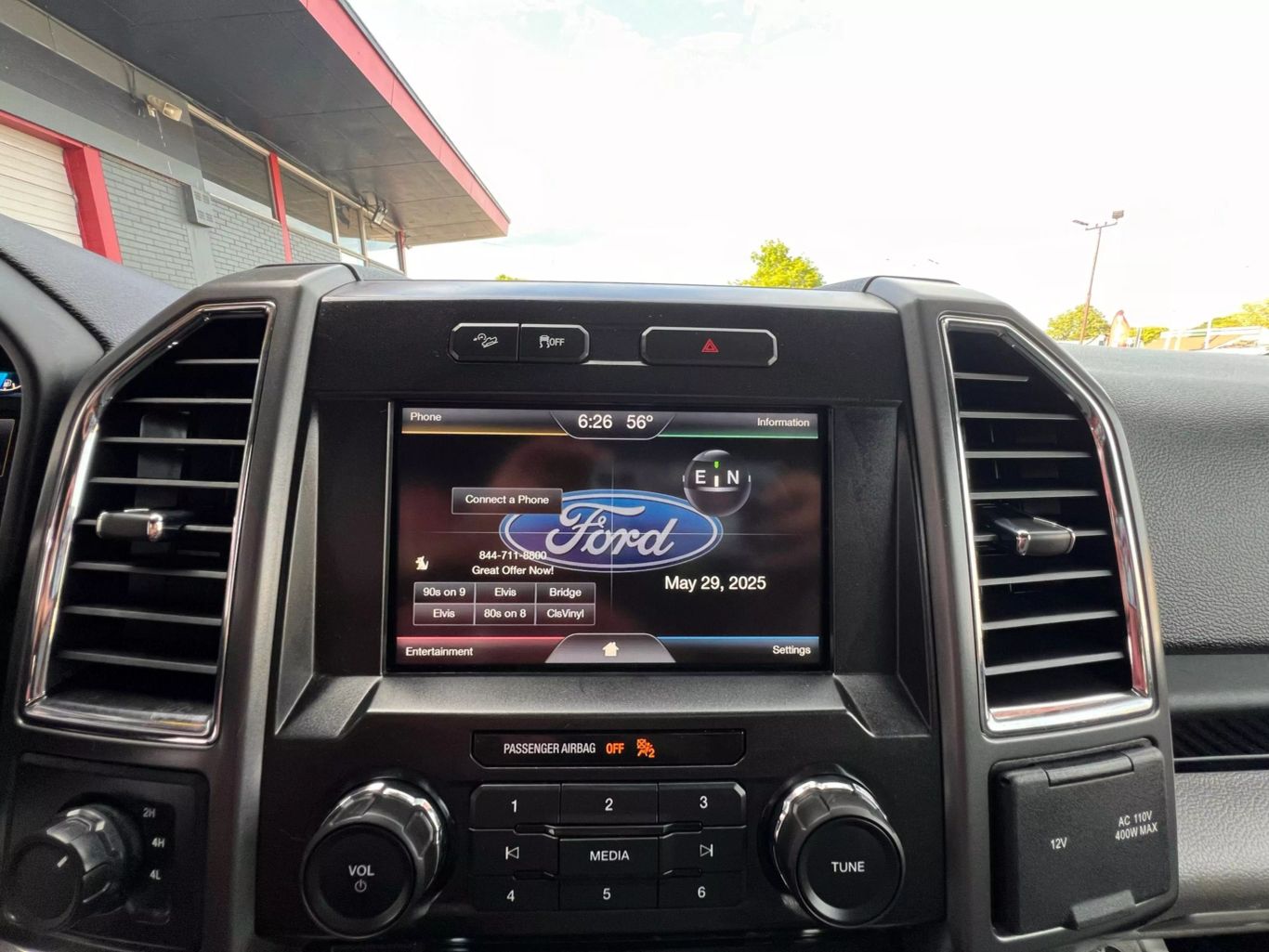 2015 Ford F150 Supercrew Cab - Image 16