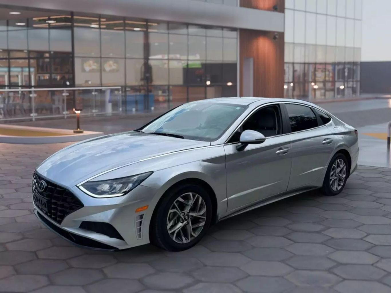 2021 HYUNDAI SONATA SEDAN 4-CYL, 2.5 LITER SEL SEDAN 4D