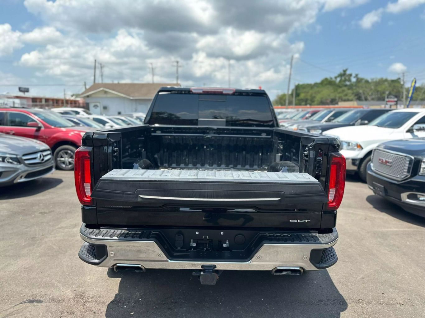 2020 GMC SIERRA 1500 CREW CAB PICKUP V8, ECOTEC3, DFM, 5.3 LITER SLT PICKUP 4D 5 3/4 FT - Tampa Motor Cars