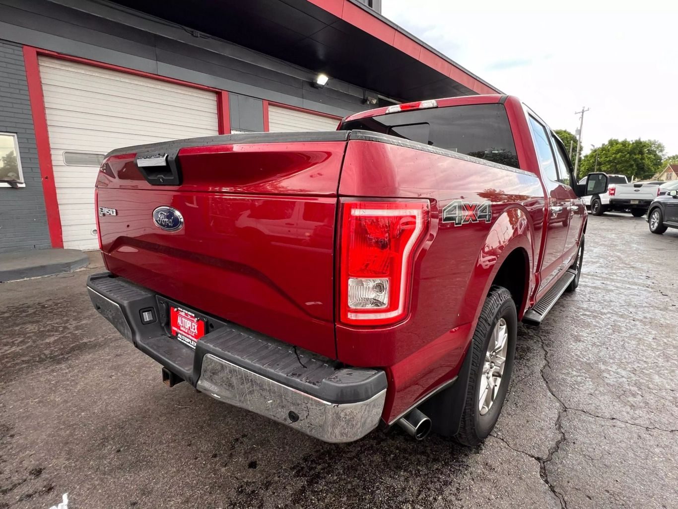 2015 Ford F150 Supercrew Cab - Image 10