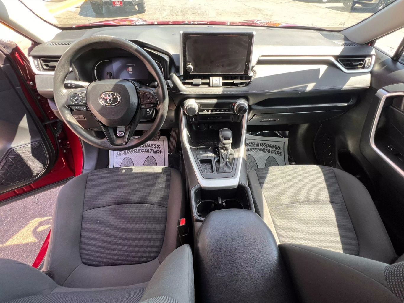 2023 Toyota Rav4 - Image 14