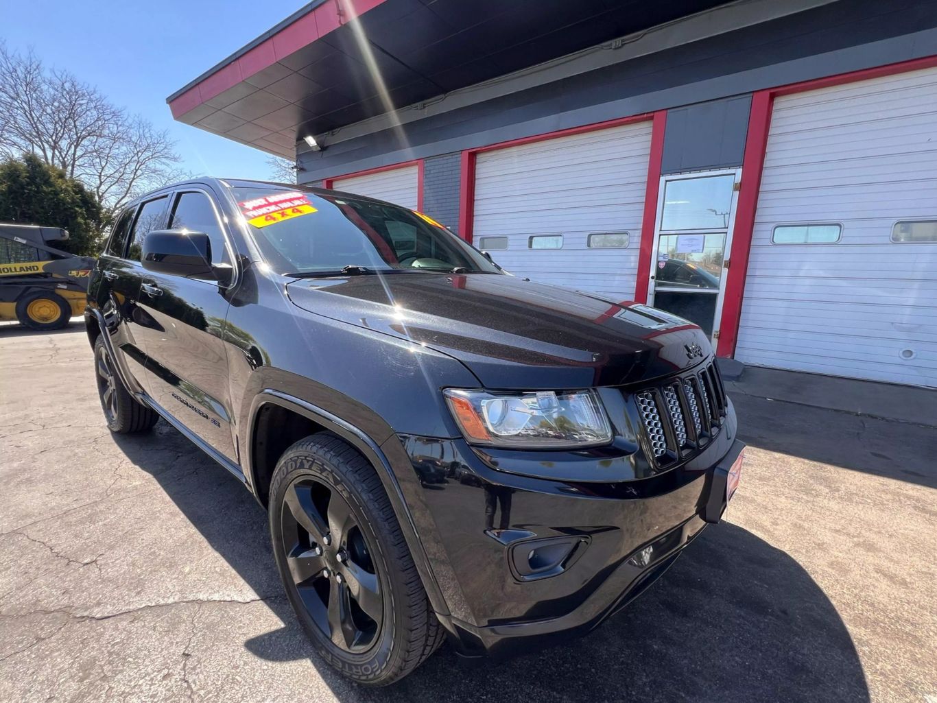 2014 Jeep Grand Cherokee - Image 2