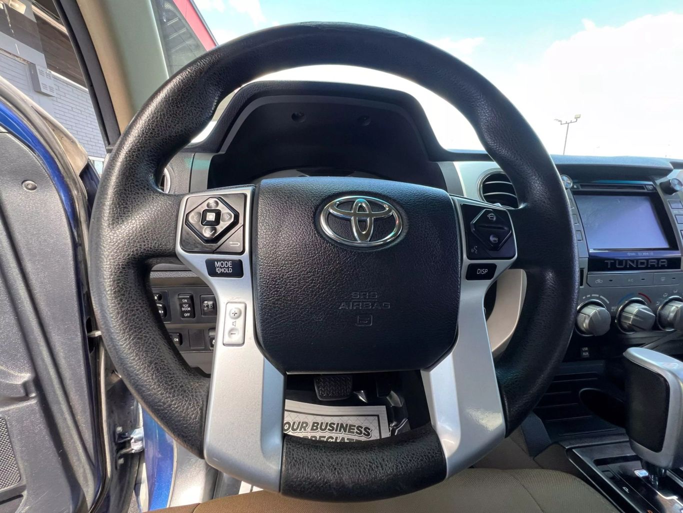 2014 Toyota Tundra Crewmax - Image 15
