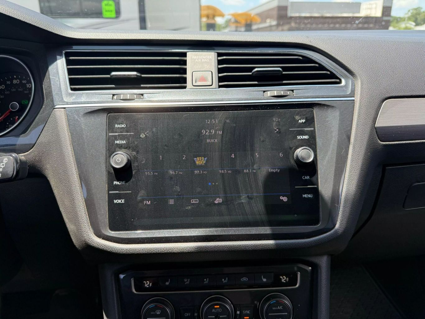 2019 VOLKSWAGEN TIGUAN SUV 4-CYL, TURBO, 2.0 LITER 2.0T SE SPORT UTILITY 4D
