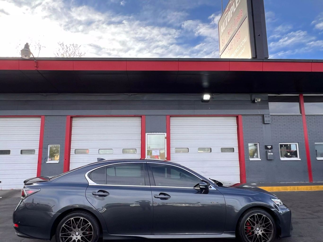 2017 Lexus Gs - Image 1