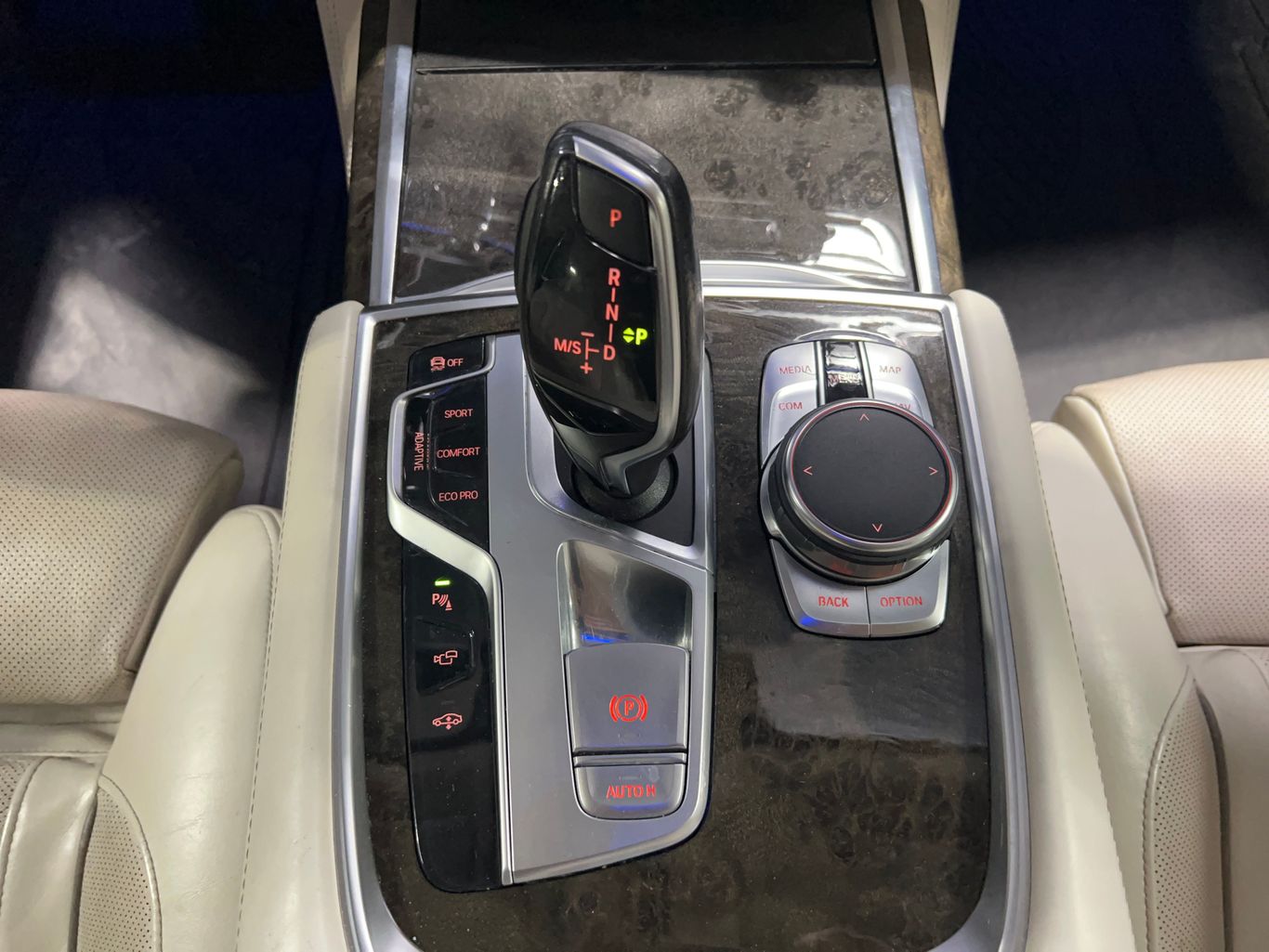 2016 BMW 7 SERIES SEDAN V8, TWIN TURBO, 4.4L 750I SEDAN 4D