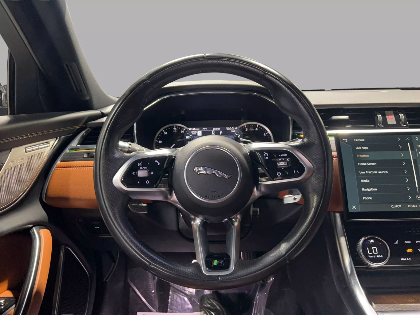 2022 JAGUAR XF SEDAN 4-CYL, TURBO, 2.0 LITER P300 R-DYNAMIC SE SEDAN 4D