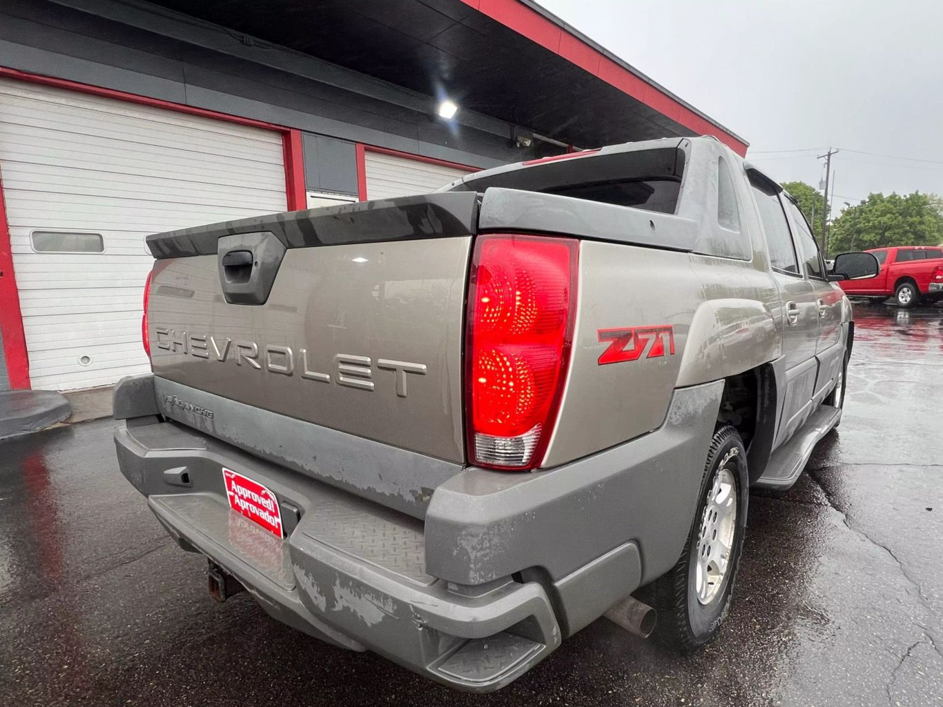 2002 Chevrolet Avalanche 1500 - Image 10