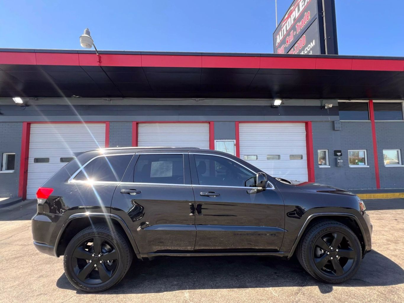 2014 Jeep Grand Cherokee - Image 1
