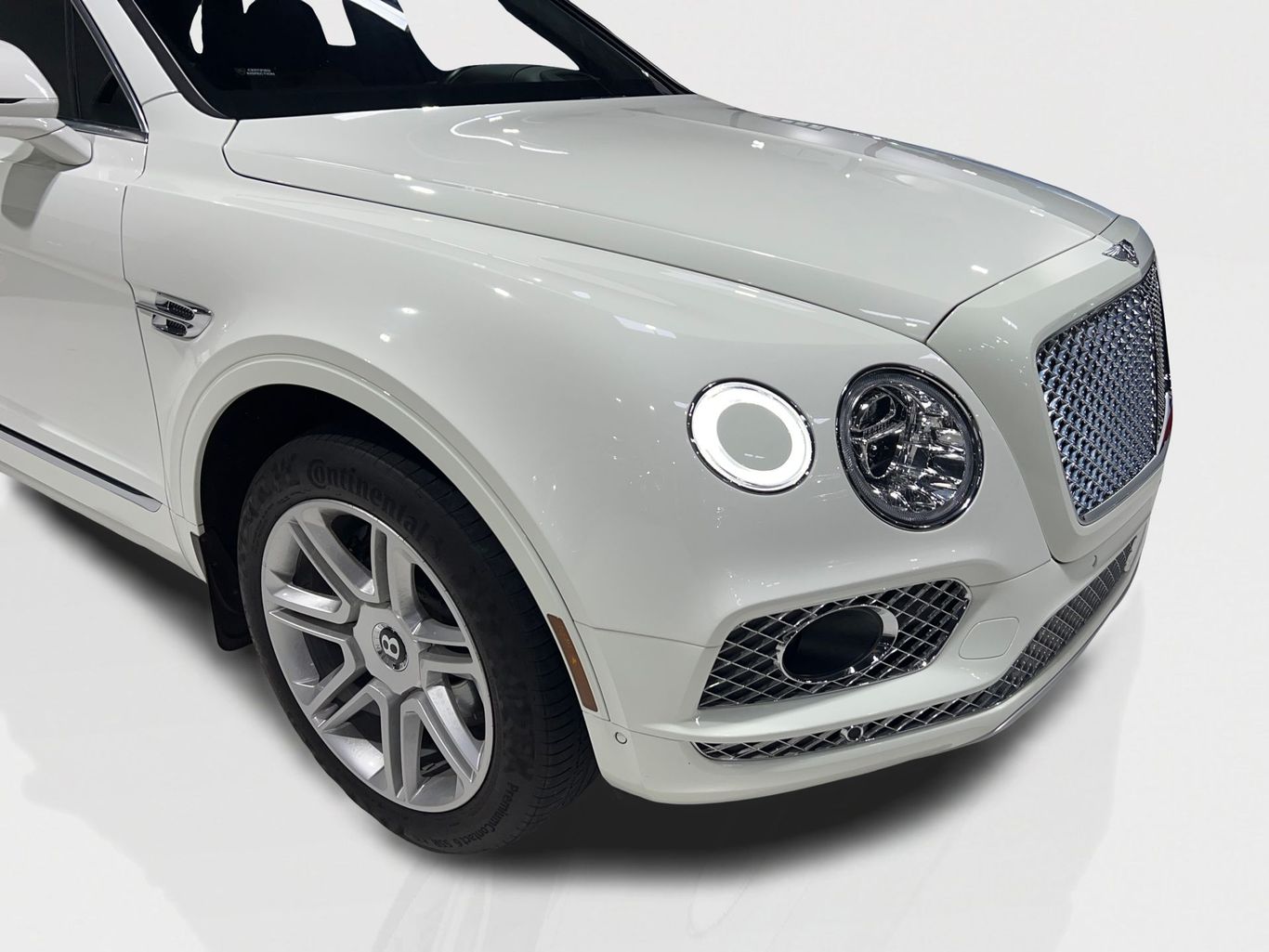 2018 BENTLEY BENTAYGA SEDAN W12, TWIN TURBO, 6.0 LITER W12 SIGNATURE SEDAN 4D