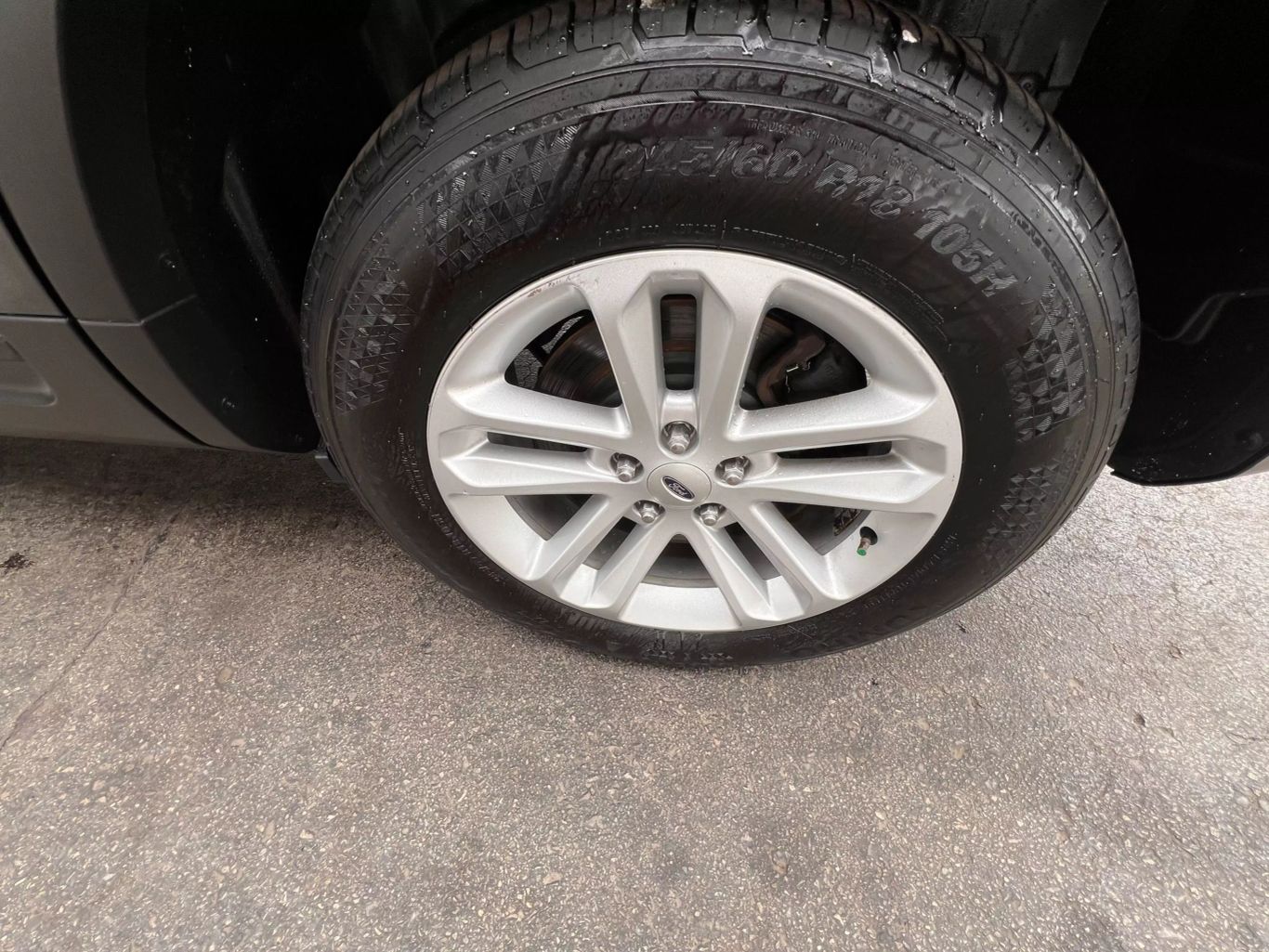 2015 Ford Explorer - Image 18