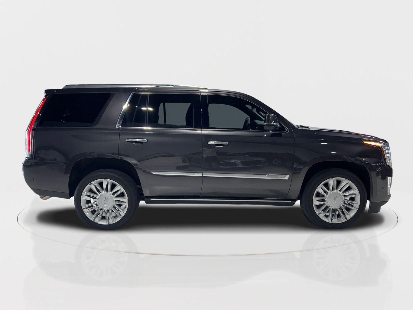 2018 CADILLAC ESCALADE SUV V8, 6.2 LITER PLATINUM SPORT UTILITY 4D