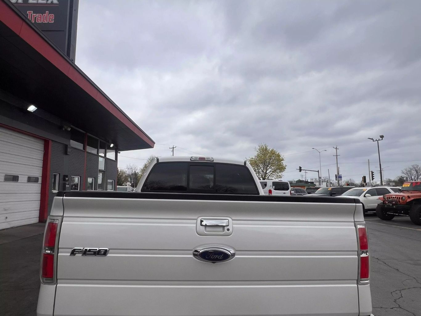 2012 Ford F150 Super Cab - Image 9