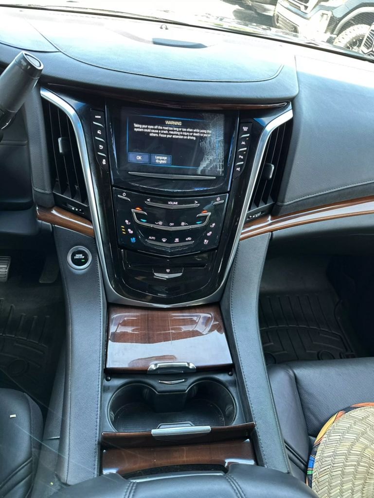 2017 CADILLAC ESCALADE SUV V8, 6.2 LITER LUXURY SPORT UTILITY 4D - Tampa Motor Cars