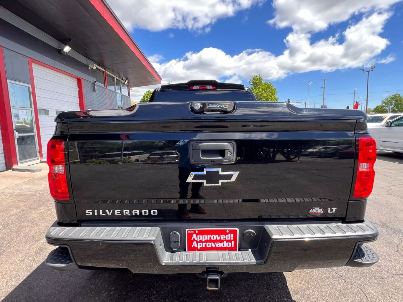 2018 Chevrolet Silverado 1500 Double Cab - Image 9