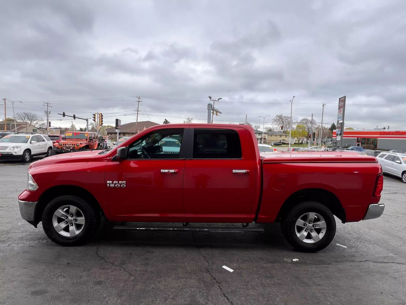 2017 Ram 1500 Crew Cab - Image 7