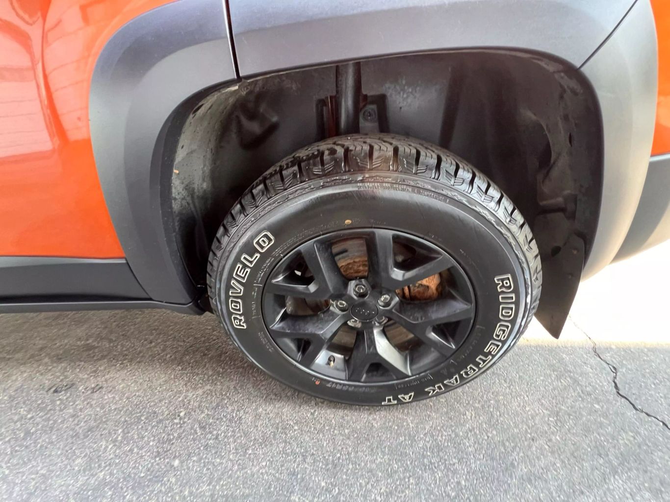 2015 Jeep Cherokee - Image 20