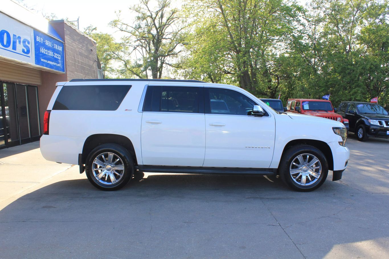 2015 Chevrolet Suburban Lt Sport Utility 4d - Image 5