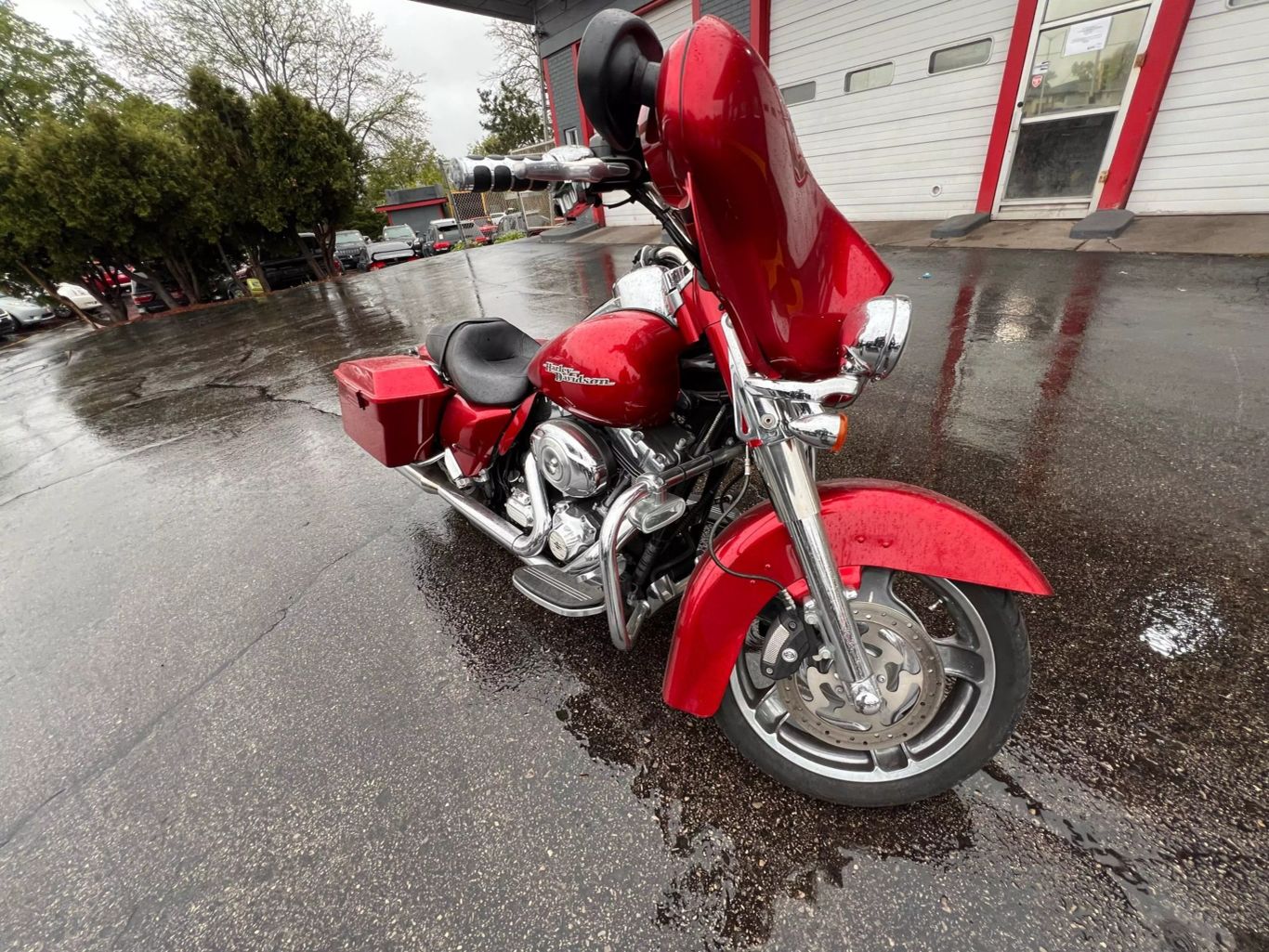 2013 Harley Davidson Glide - Image 2