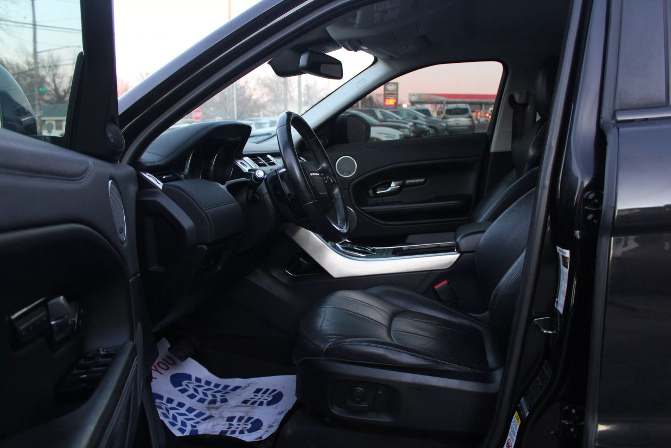 2016 Land Rover Range Rover Evoque Se Sport Utility 4d - Image 9