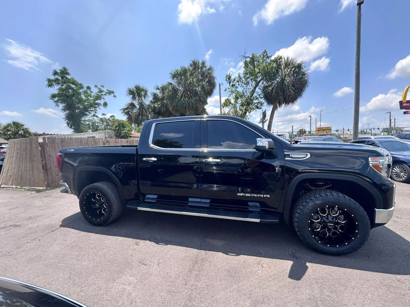 2020 GMC SIERRA 1500 CREW CAB PICKUP V8, ECOTEC3, DFM, 5.3 LITER SLT PICKUP 4D 5 3/4 FT - Tampa Motor Cars