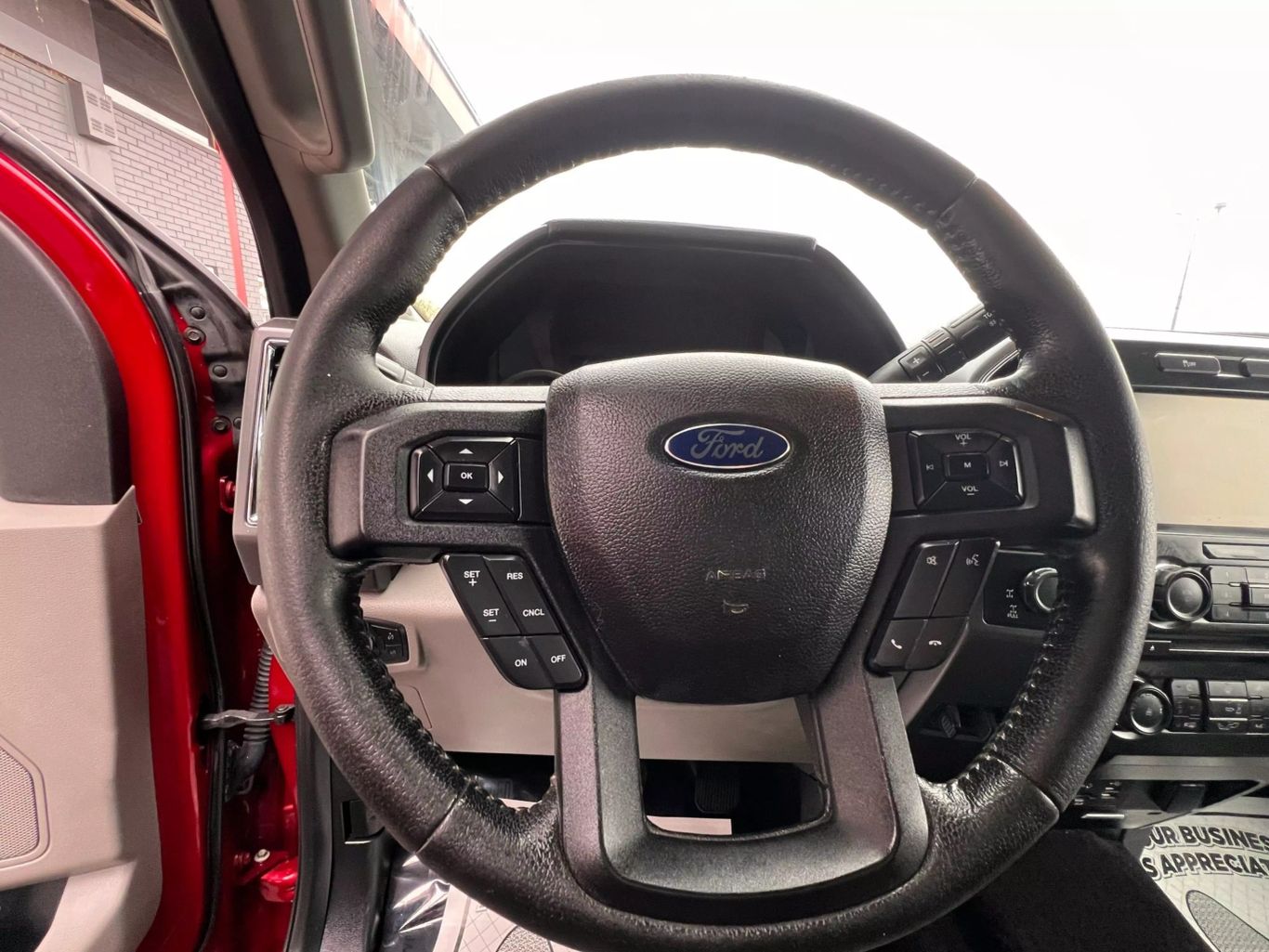 2015 Ford F150 Supercrew Cab - Image 11