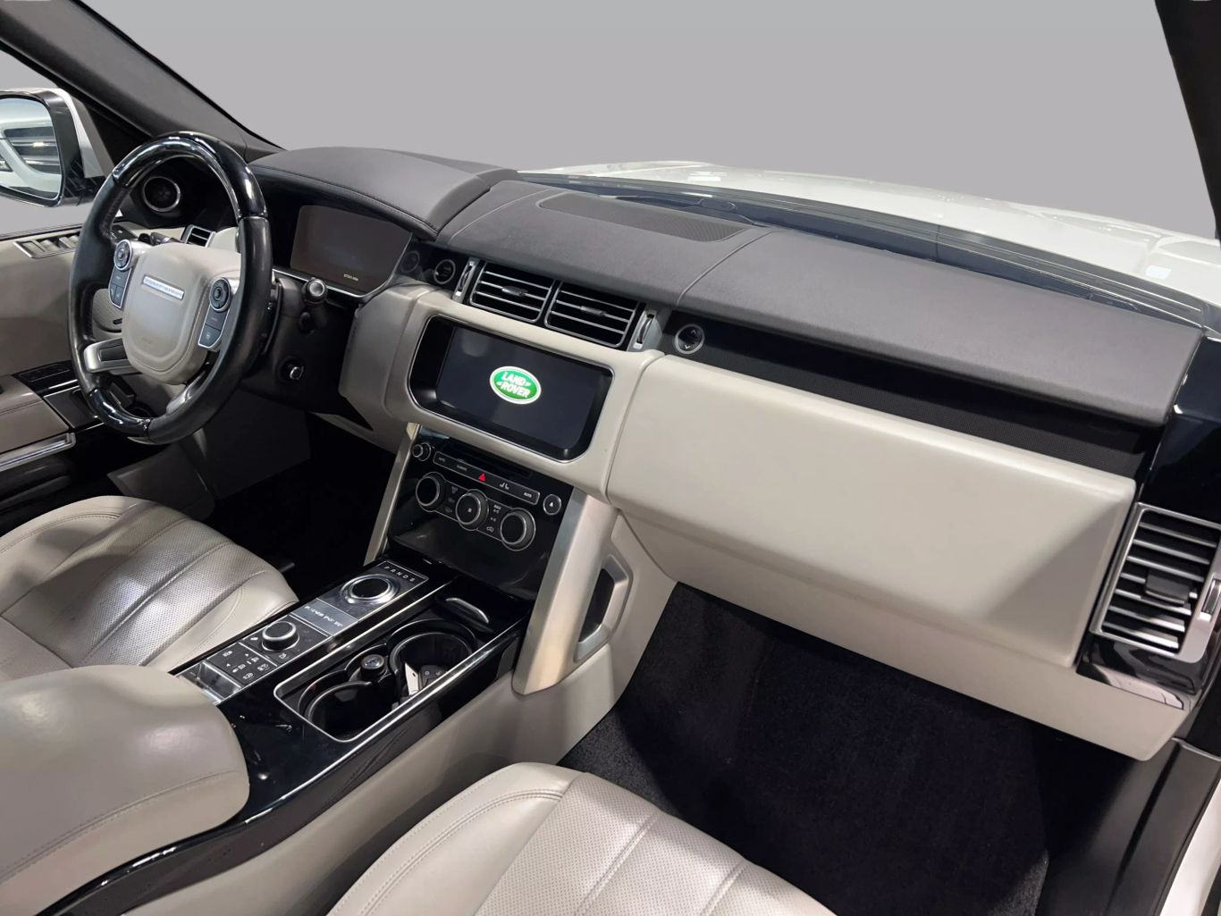 2017 LAND ROVER RANGE ROVER SUV V6, SUPERCHARGED, 3.0 LITER HSE SPORT UTILITY 4D