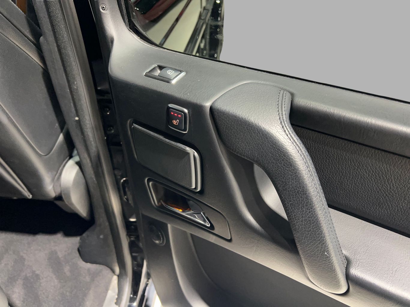 2015 MERCEDES-BENZ G-CLASS SUV V8, 5.5 LITER G 550 SPORT UTILITY 4D