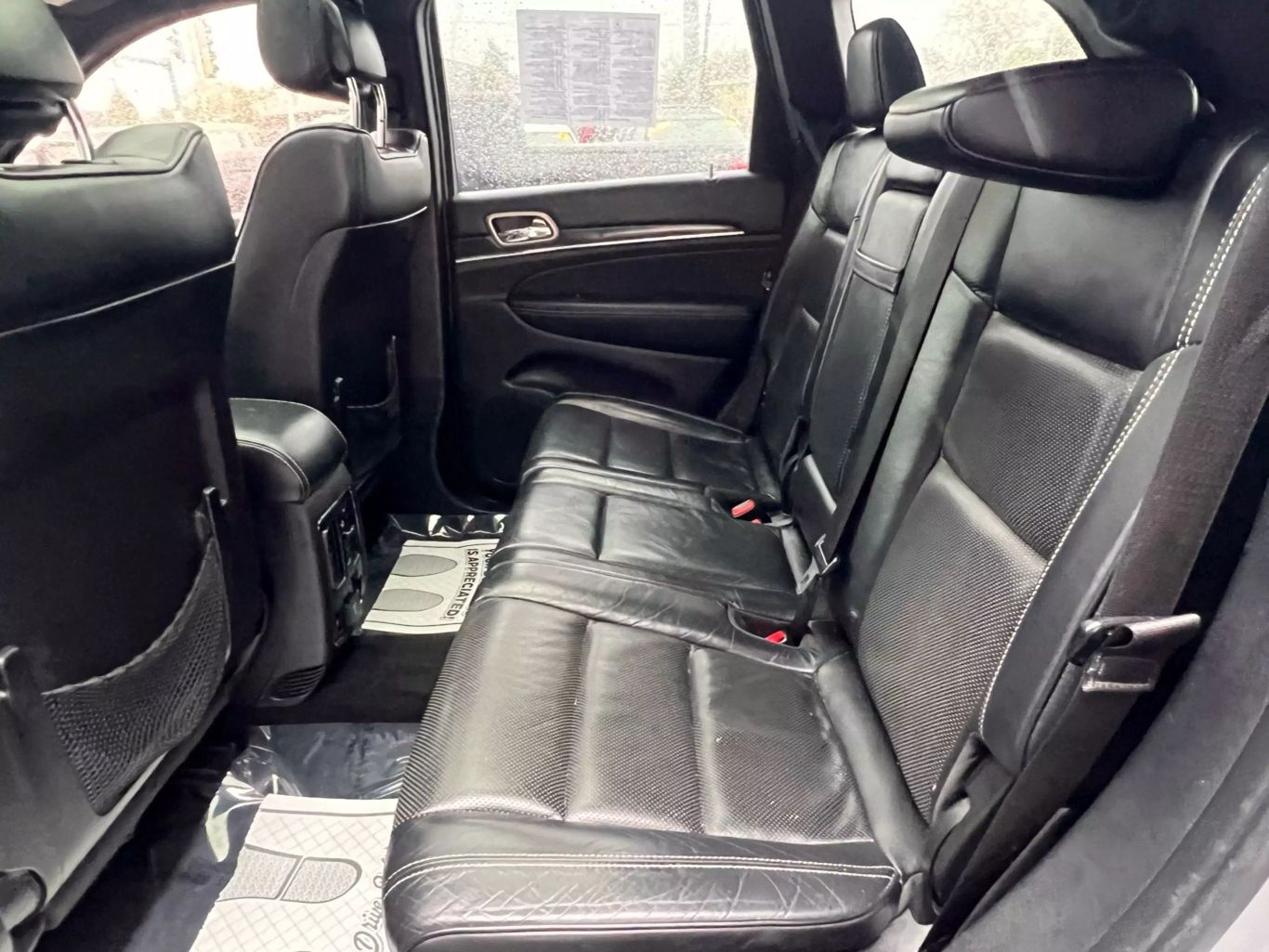 2015 Jeep Grand Cherokee - Image 12