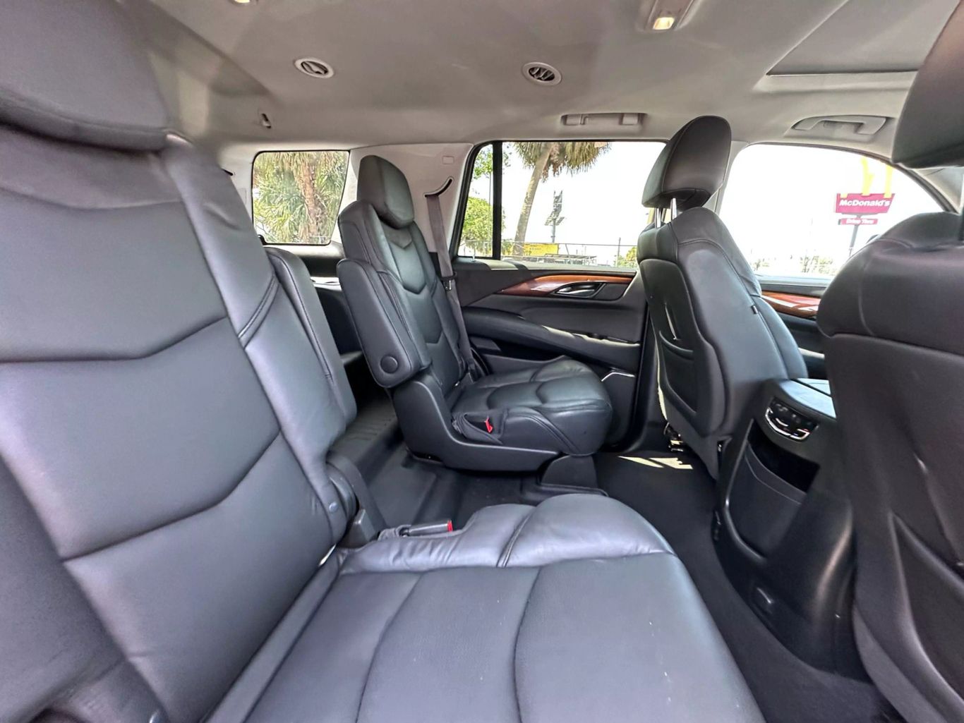 2017 CADILLAC ESCALADE SUV V8, 6.2 LITER LUXURY SPORT UTILITY 4D - Tampa Motor Cars