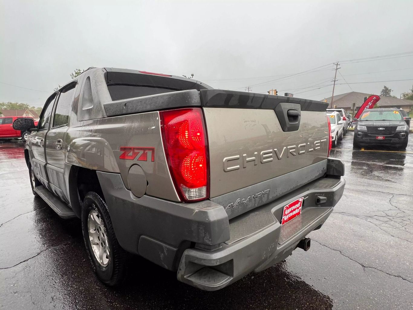 2002 Chevrolet Avalanche 1500 - Image 8