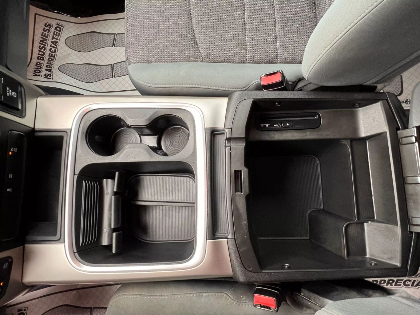 2017 Ram 1500 Crew Cab - Image 17