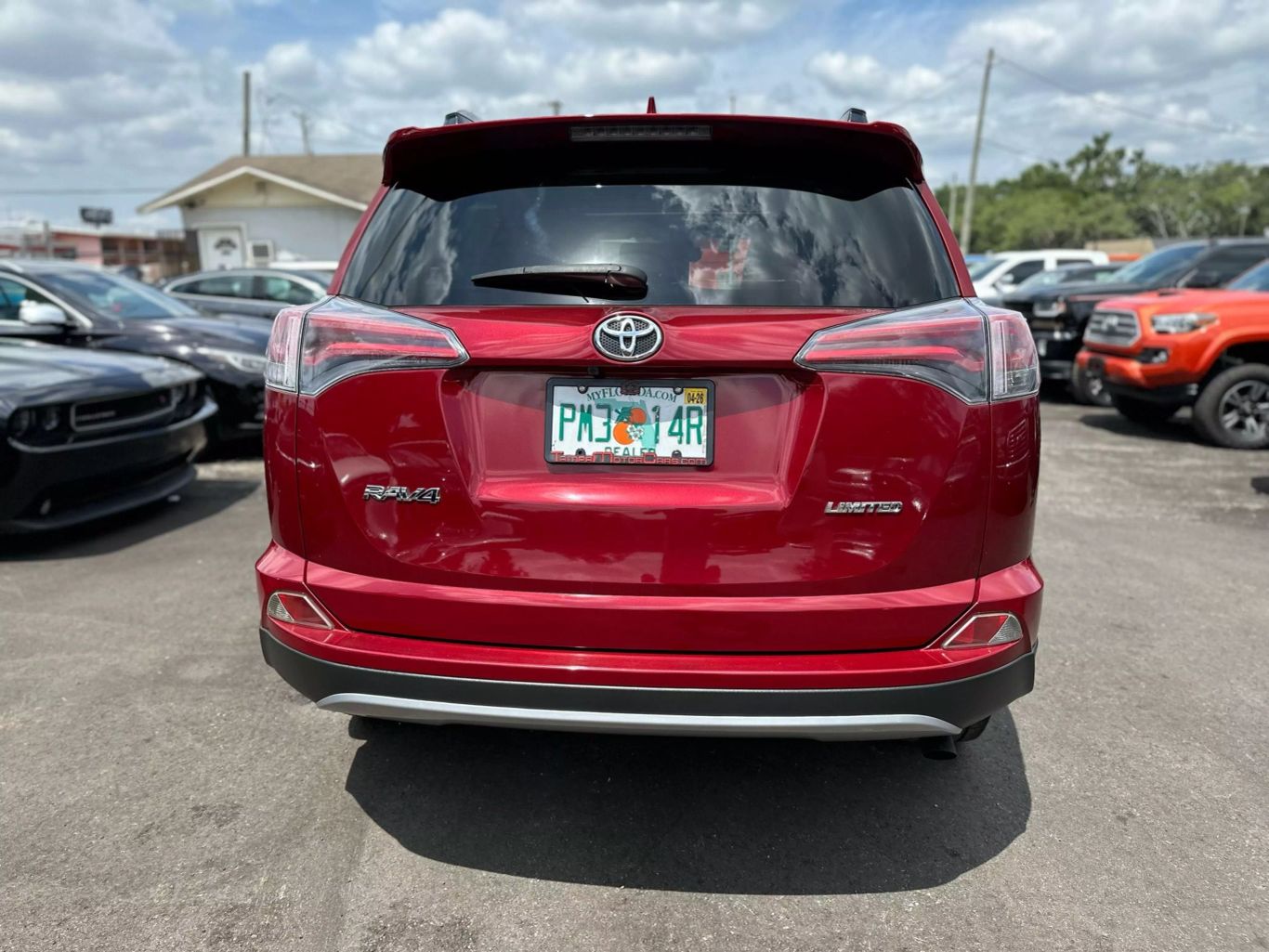2018 TOYOTA RAV4 SUV 4-CYL, 2.5 LITER LIMITED SPORT UTILITY 4D - Tampa Motor Cars