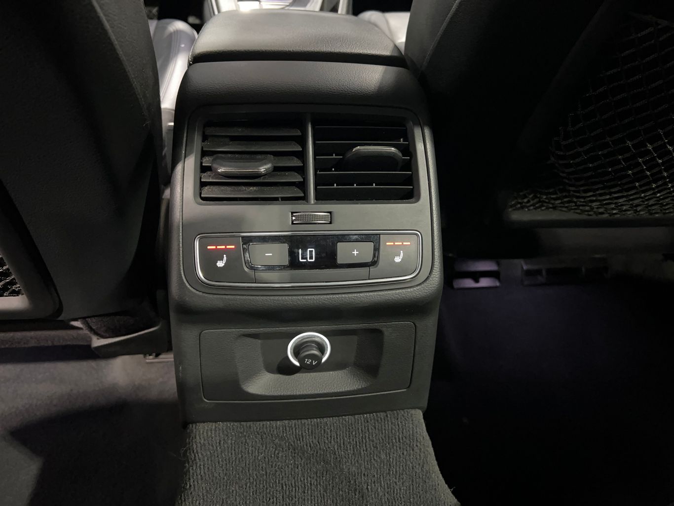 2017 AUDI A4 SEDAN 4-CYL, TURBO, 2.0 LITER PREMIUM PLUS SEDAN 4D