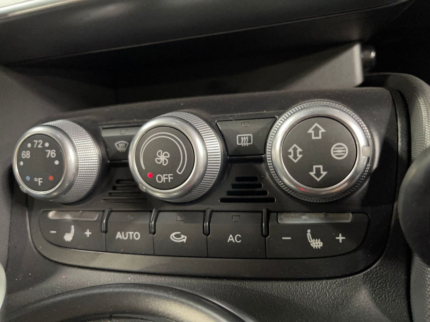 2009 AUDI R8 COUPE V8, 4.2 LITER QUATTRO COUPE 2D