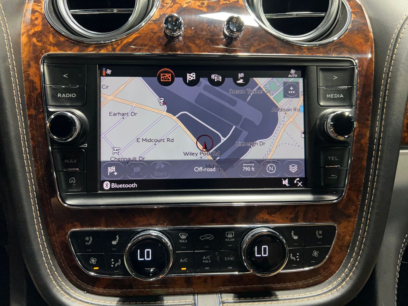 2018 BENTLEY BENTAYGA SEDAN W12, TWIN TURBO, 6.0 LITER W12 SIGNATURE SEDAN 4D