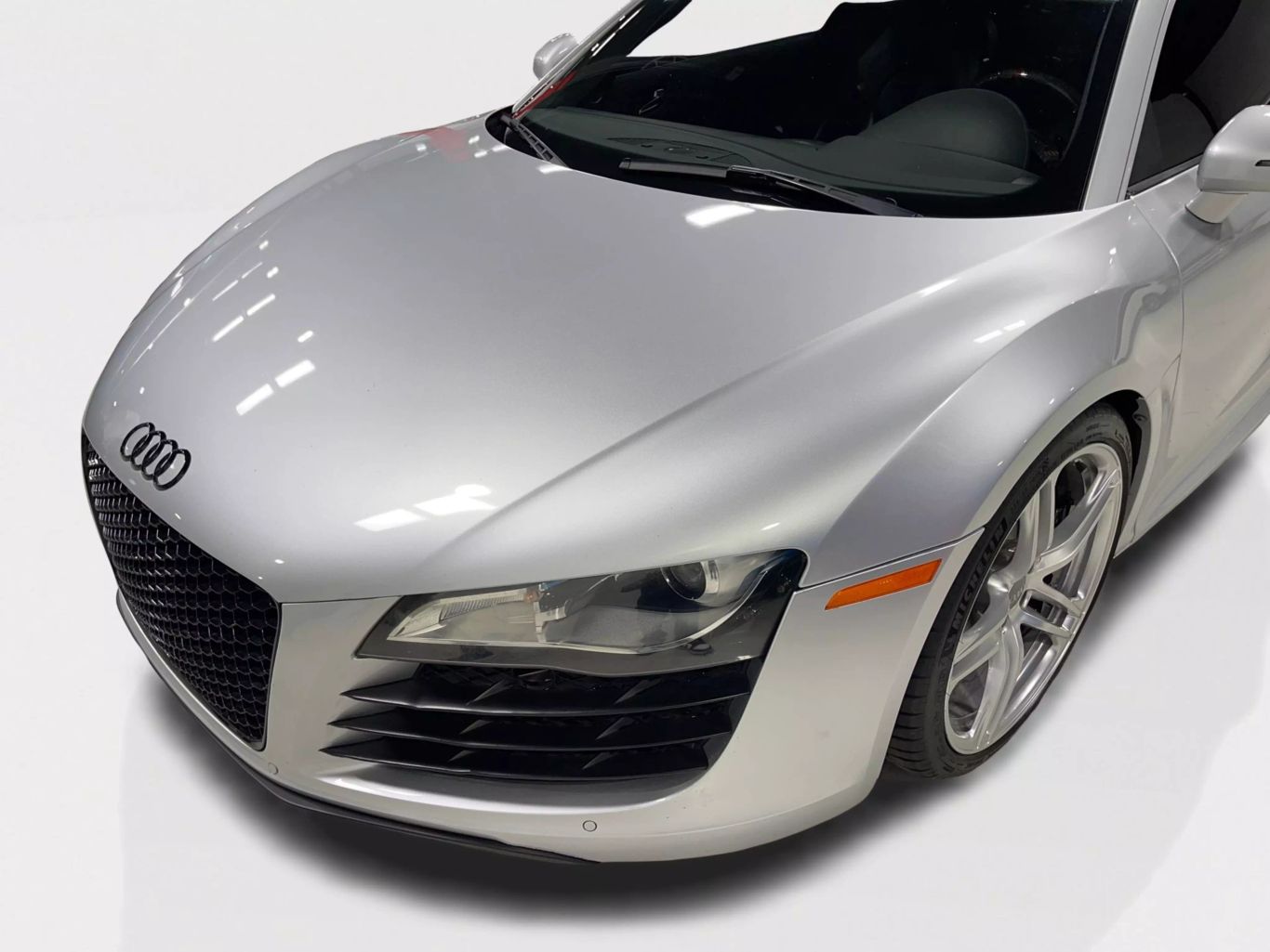 2009 AUDI R8 COUPE V8, 4.2 LITER QUATTRO COUPE 2D