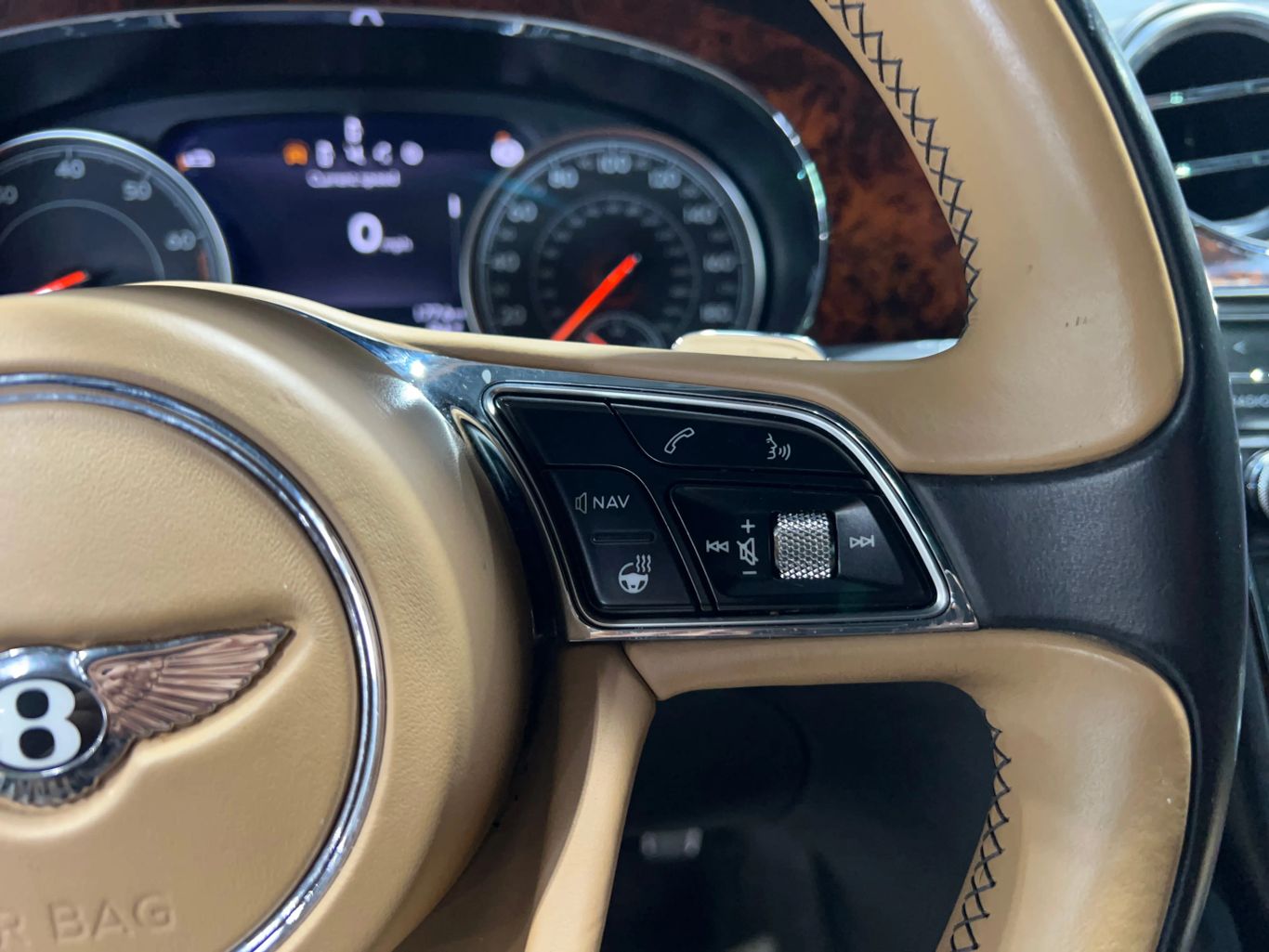 2018 BENTLEY BENTAYGA SEDAN W12, TWIN TURBO, 6.0 LITER W12 SIGNATURE SEDAN 4D