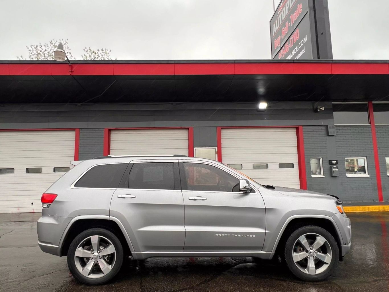 2015 Jeep Grand Cherokee - Image 1