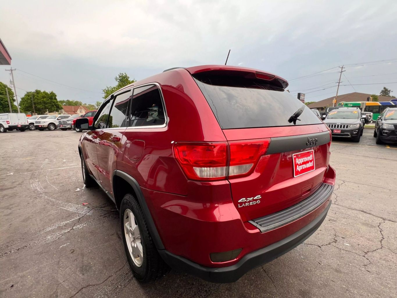 2011 Jeep Grand Cherokee - Image 8
