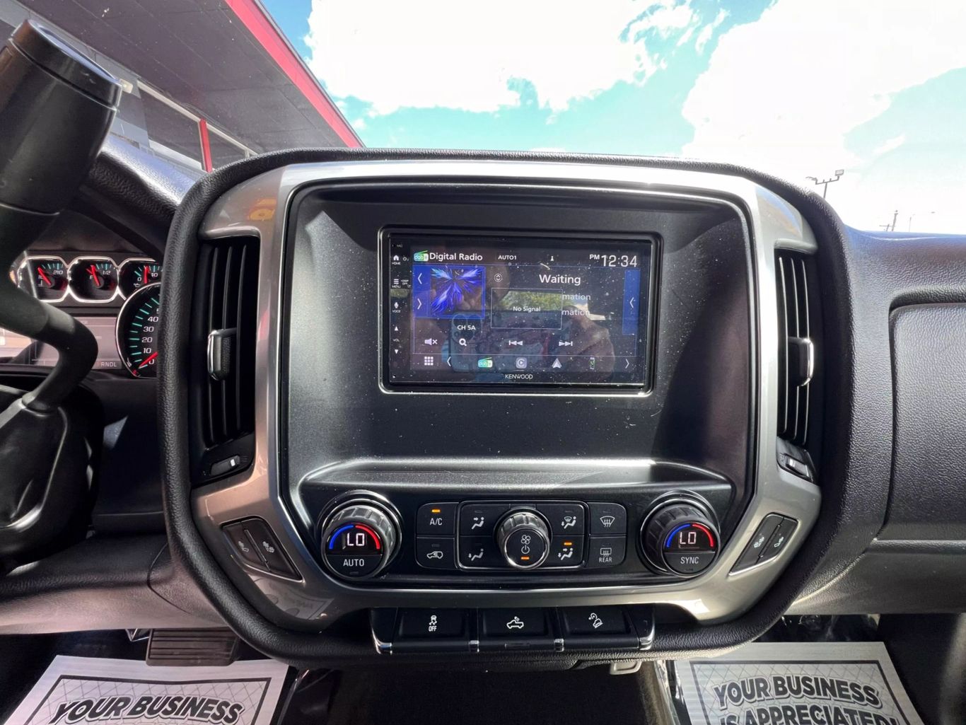 2018 Chevrolet Silverado 1500 Double Cab - Image 17