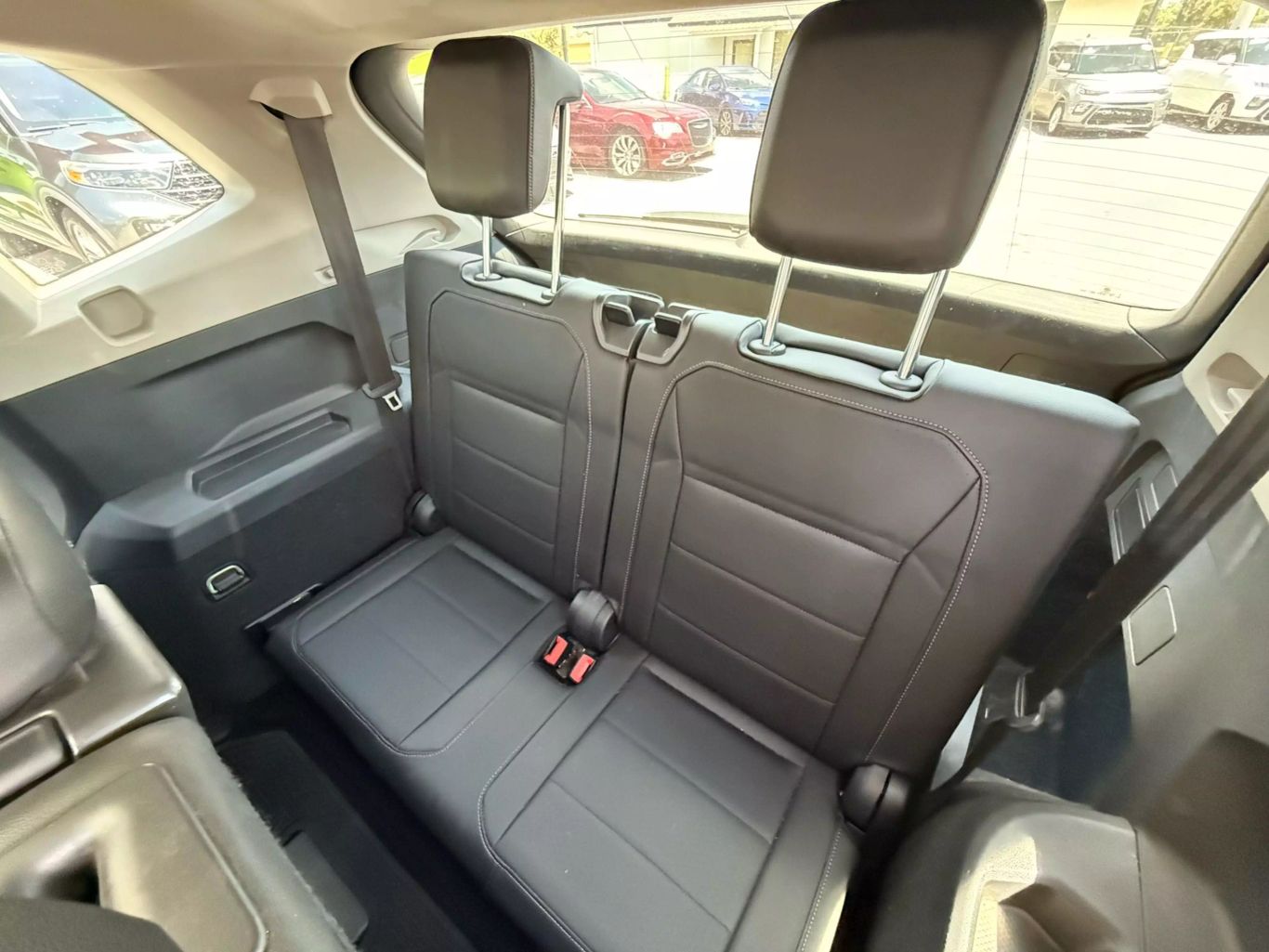 2019 VOLKSWAGEN TIGUAN SUV 4-CYL, TURBO, 2.0 LITER 2.0T SE SPORT UTILITY 4D