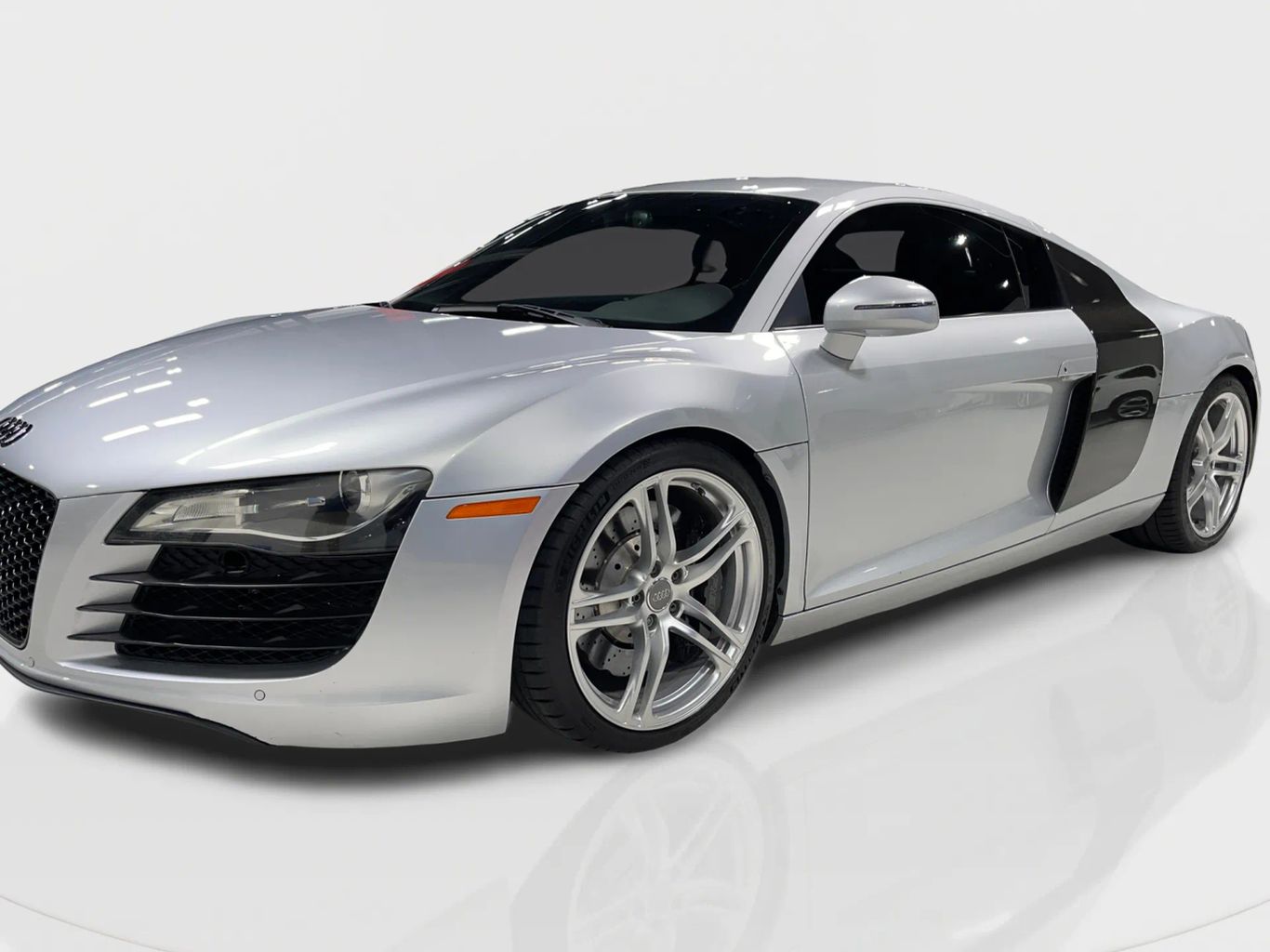 2009 AUDI R8 COUPE V8, 4.2 LITER QUATTRO COUPE 2D